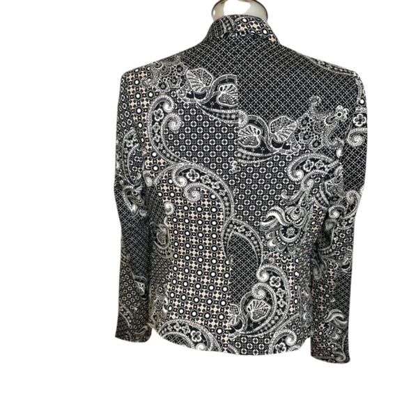 Blazer With Pattern - Picture 2 of 7